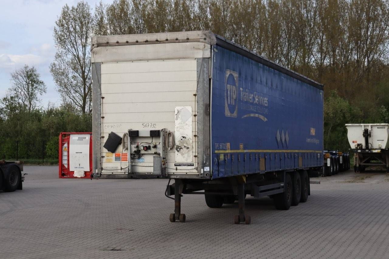 Schmitz Cargobull Curtainsider 2016