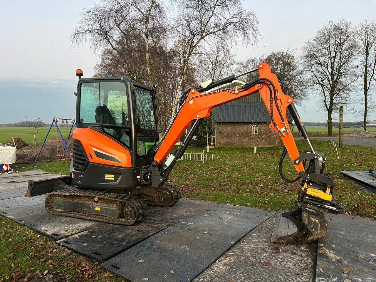 Mini digger Doosan DX27Z Diesel