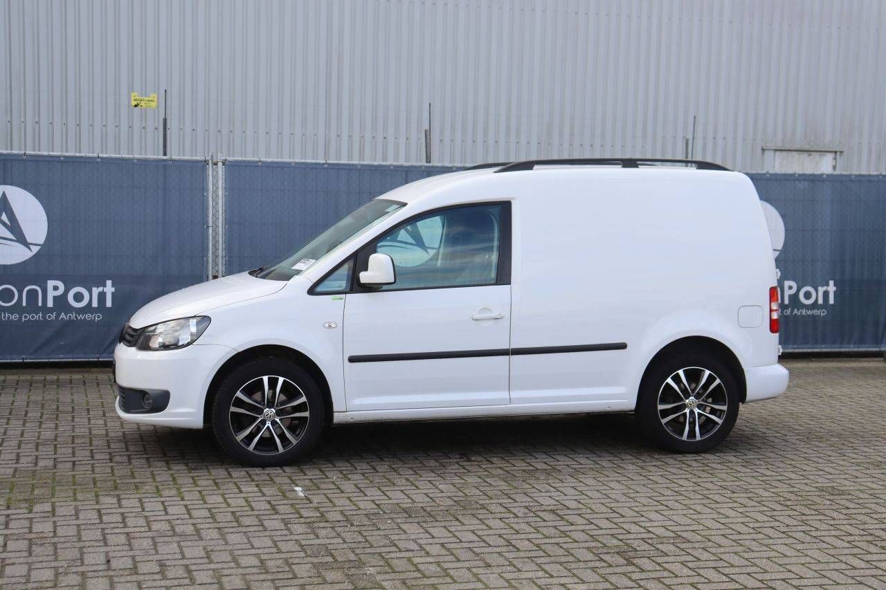 Volkswagen Caddy Diesel Fourgon 102cv 2013
