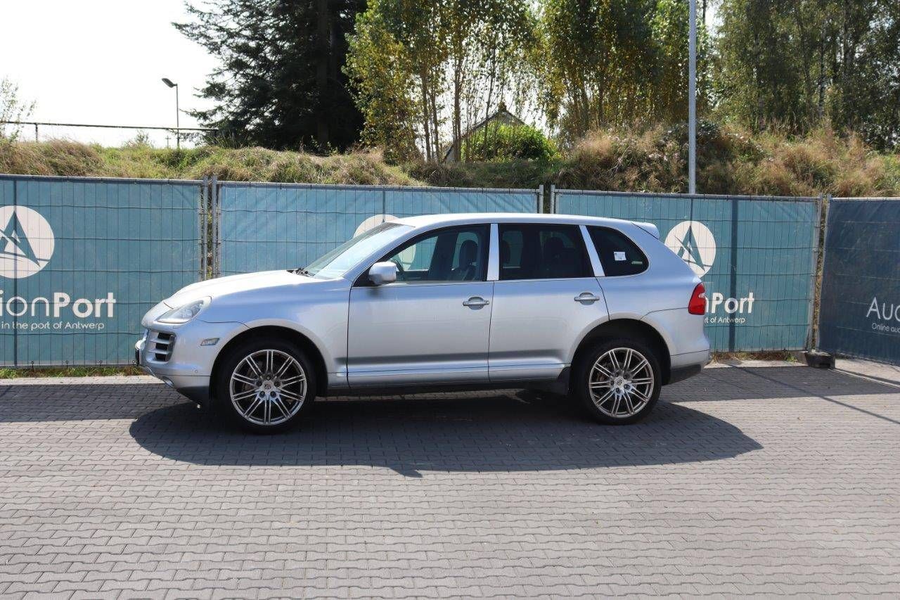 Porsche Cayenne S Petrol 385hp 2007 (Margin)
