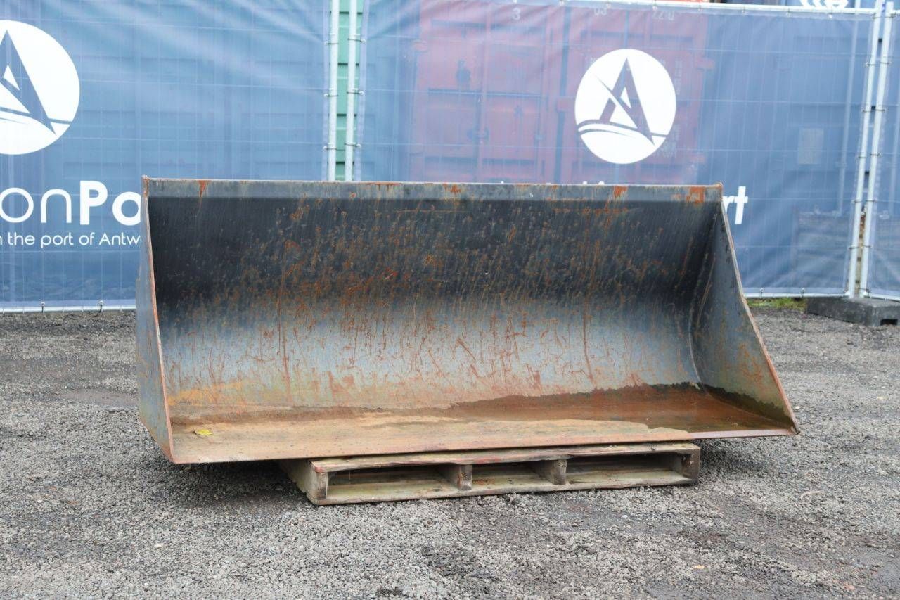 Genie 800L Soil Bucket 2016