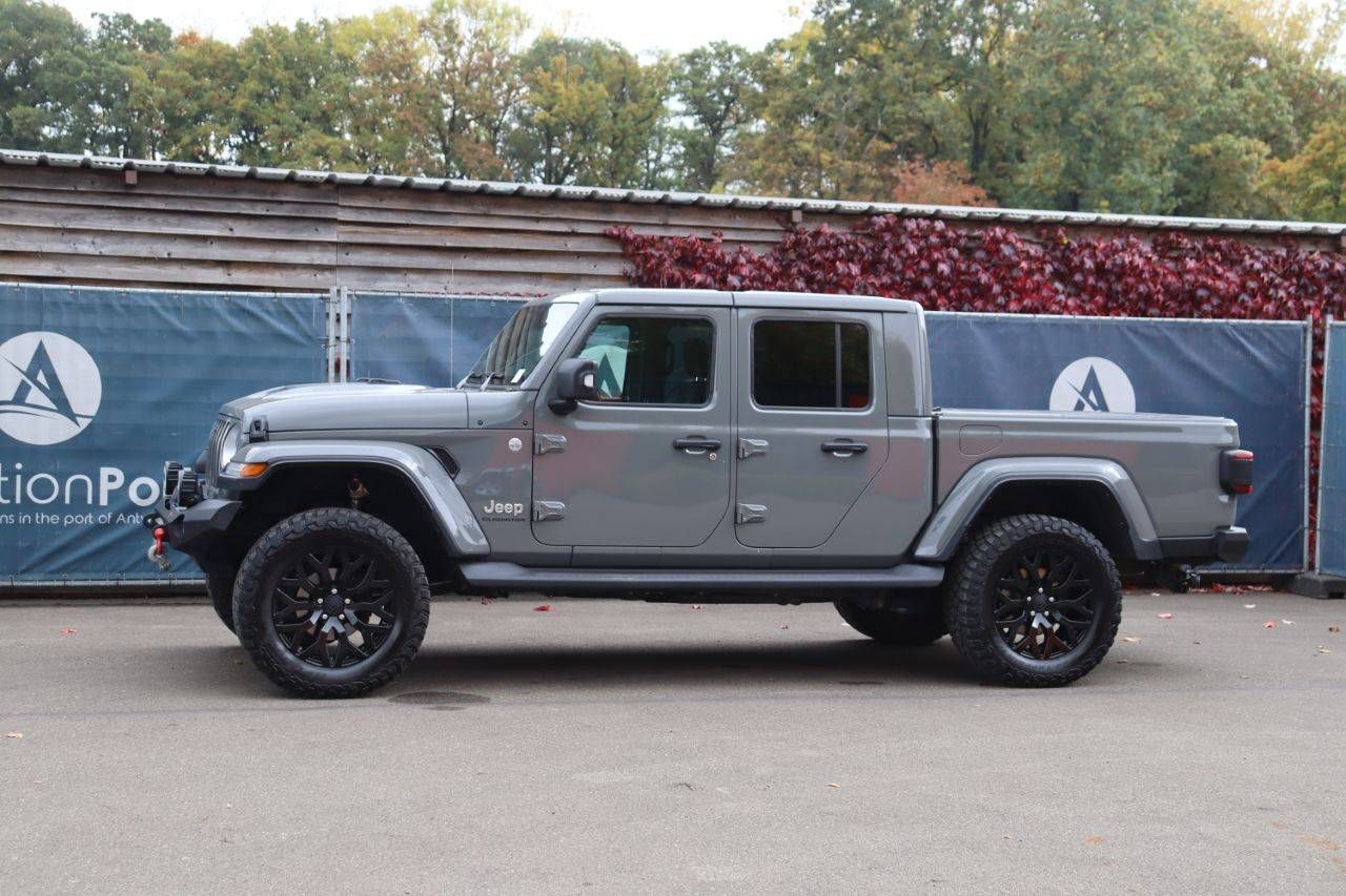 SUV Jeep Gladiator Diesel 260hp 2021
