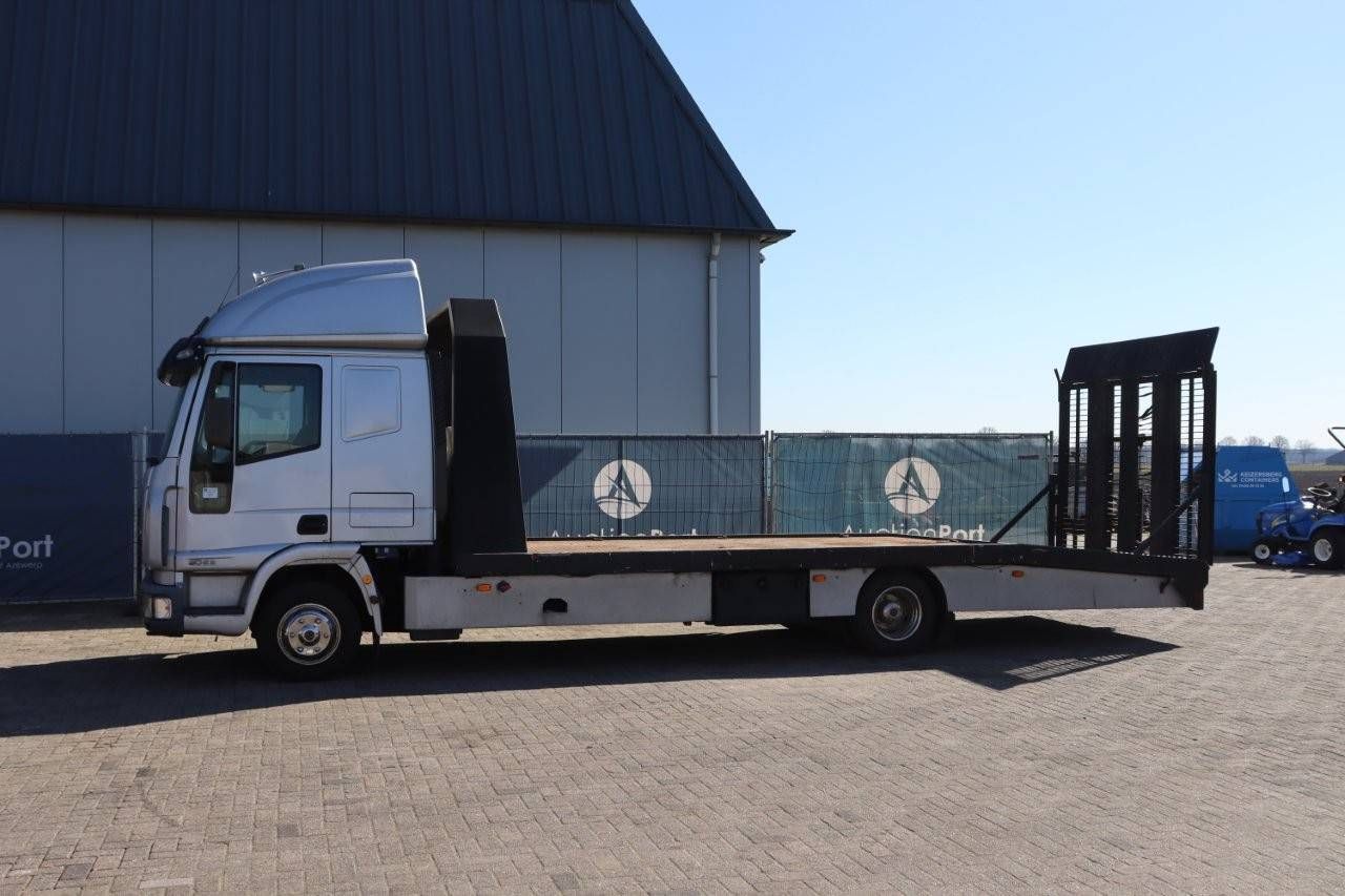 Flatbed (truck) Iveco 90E2 Diesel