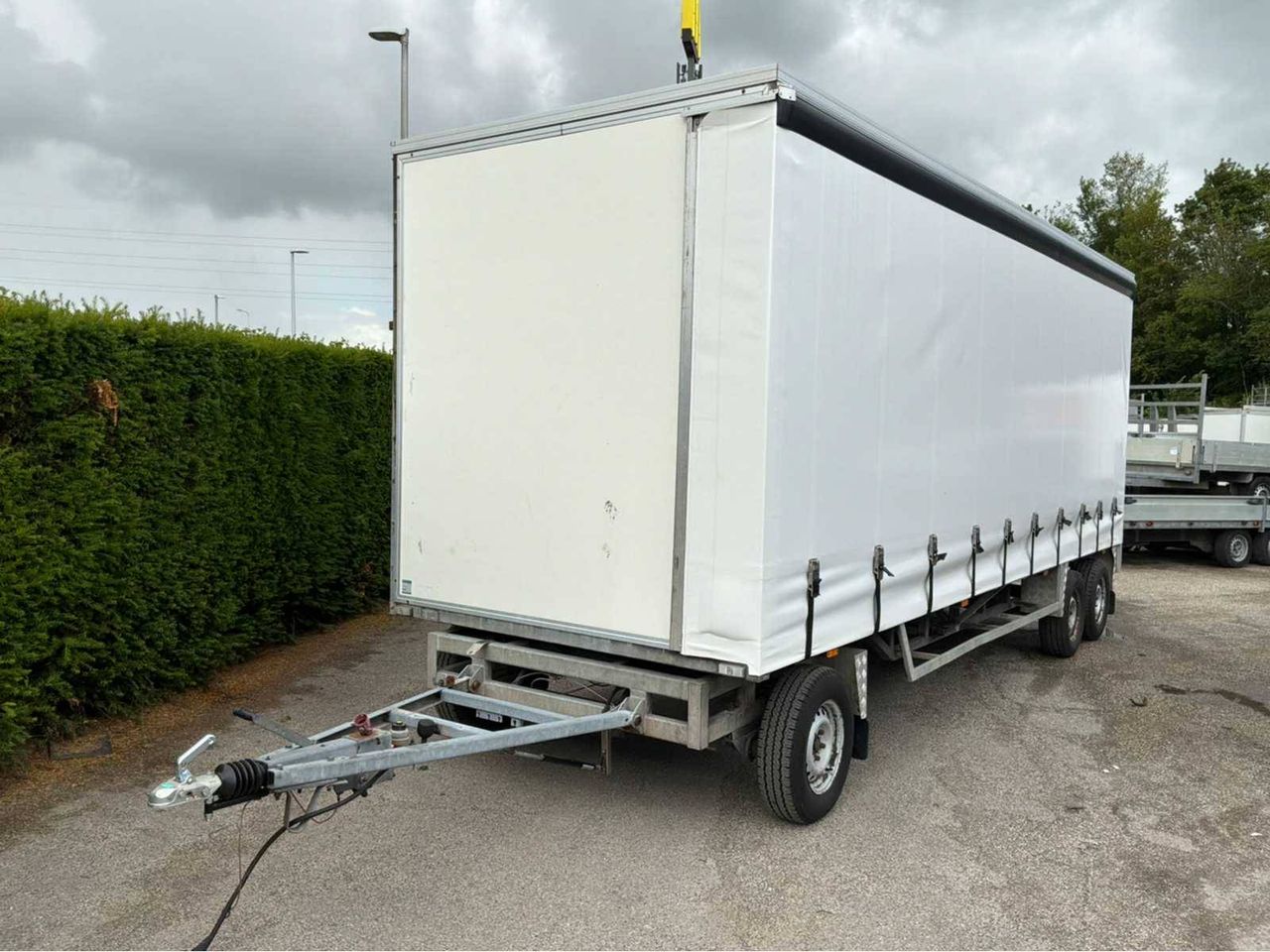 Flatbed trailer Berne 2004