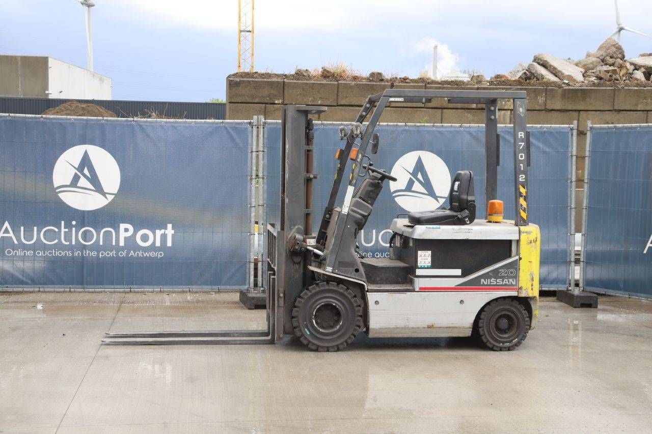 Forklift Nissan P1B2L20 Electric 2000kg 3.0m 2007
