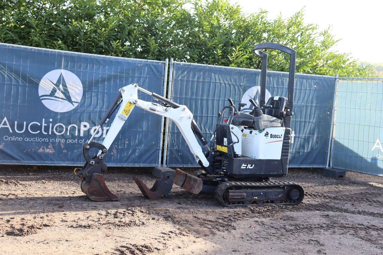 Mini excavator Bobcat D722-EF15 Diesel 2021