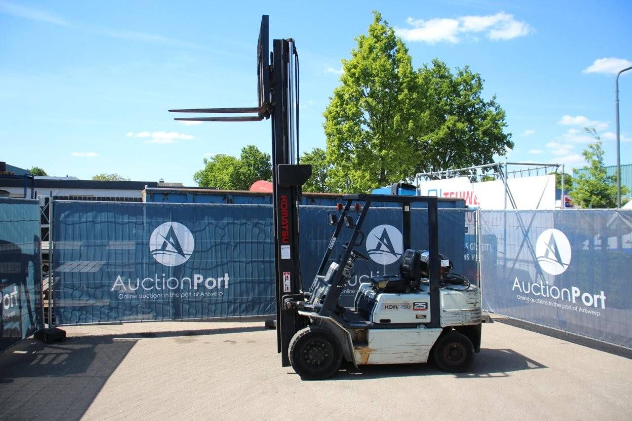 Forklift Komatsu FG25T-11E LPG 2300kg 4.7m 1994