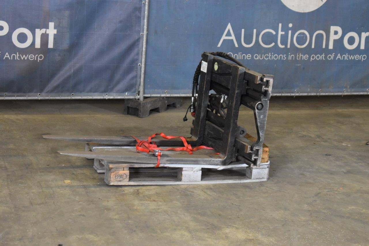 Fork carriage Durwen PHK15 1500kg