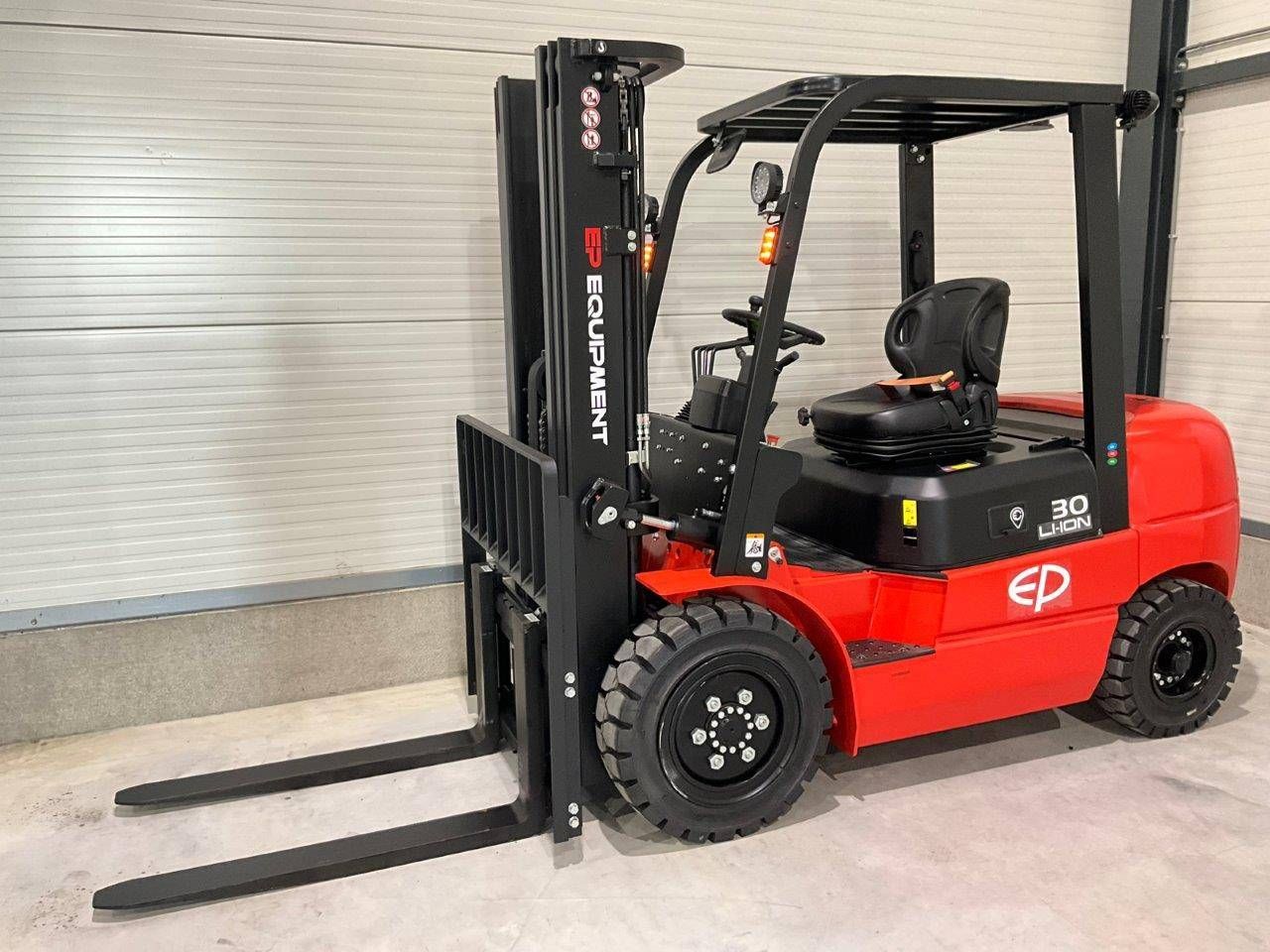 Forklift EP Equipment EFL302 Electric 3000kg 4.8m