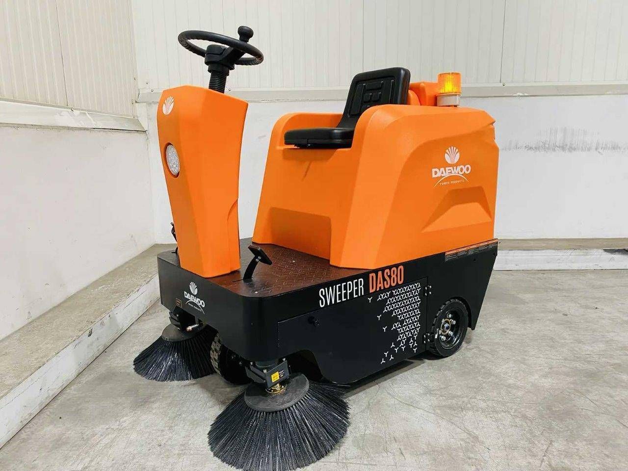 Sweeper Daewoo DAS80 Electric New