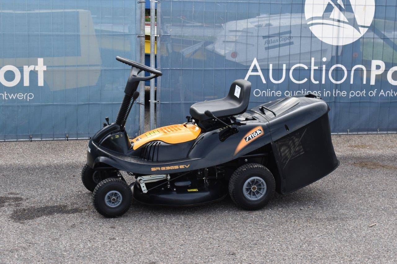 Riding mower Stiga SR C365V Petrol