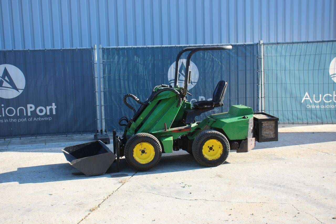 Kniklader Avant Multi Diesel 14kW 2000