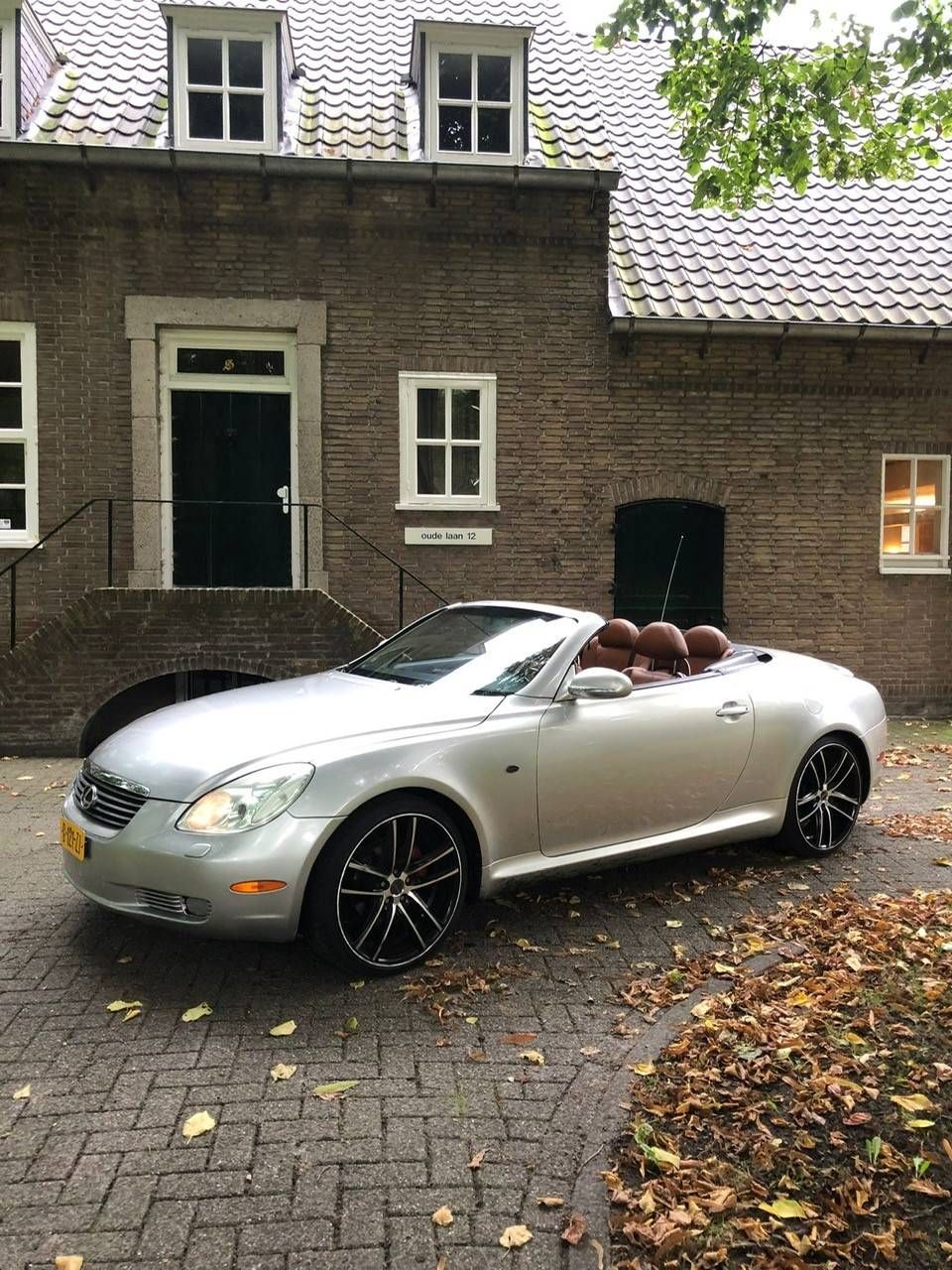 Convertible Lexus SC430 V8 Petrol (Margin)