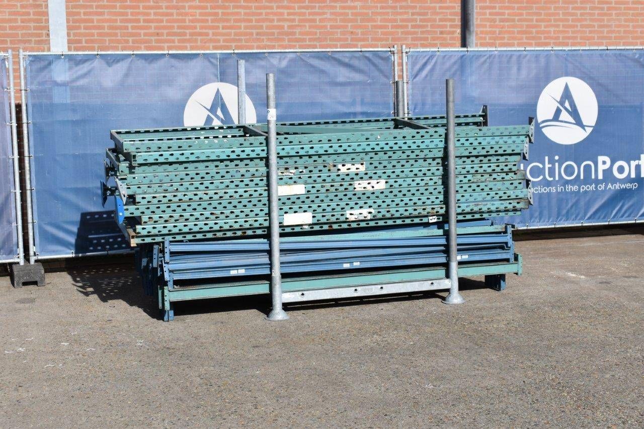 Pallet racks 