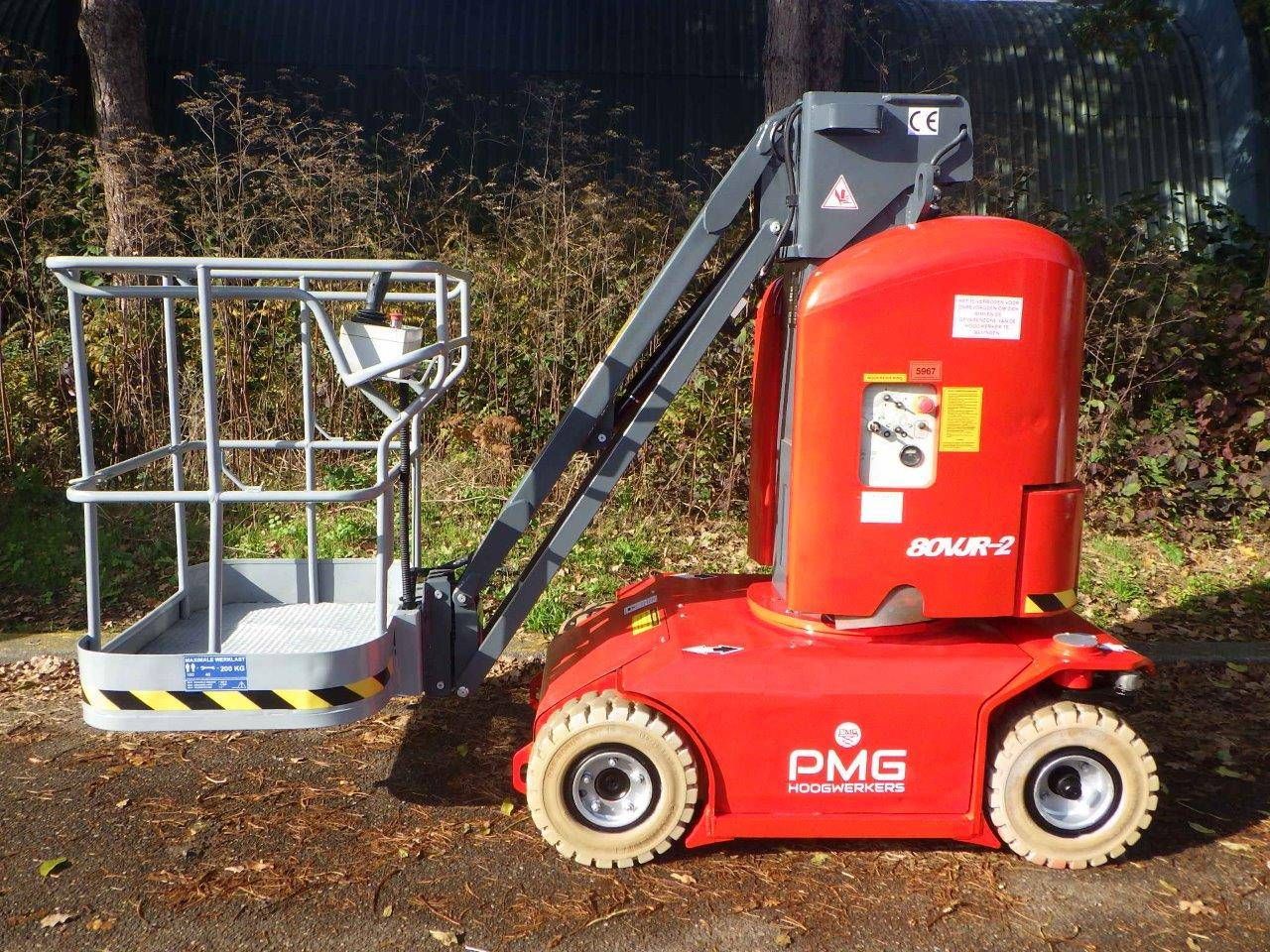 Mast lift Manitou 80VJR Electric 8.0m 2008