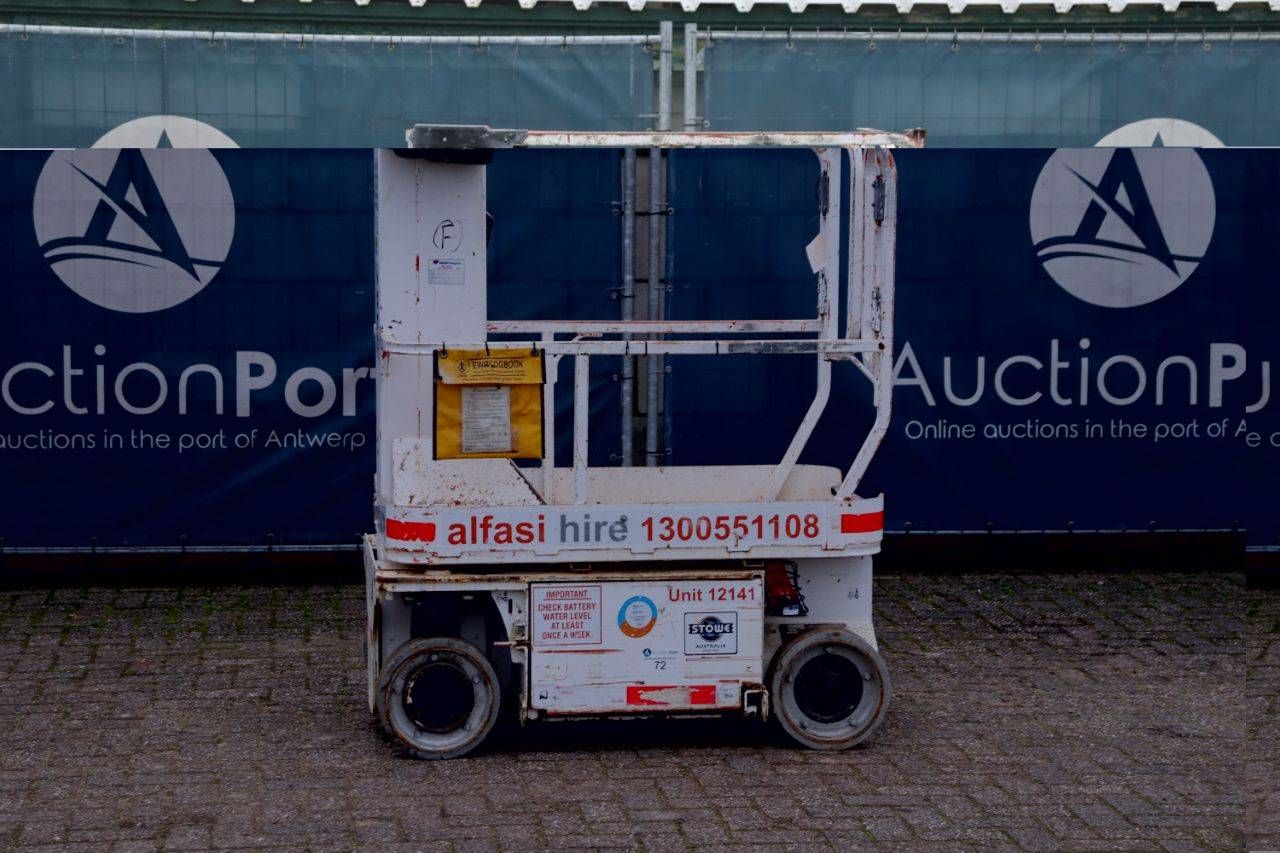 JLG 1230ES Electric Mast Lift 5.66m 2014
