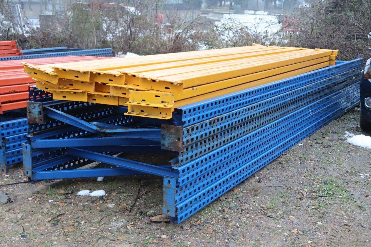 Pallet rack with pallet holders 10 pieces (margin)