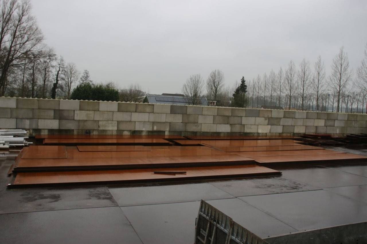 Steel plate/piece 12mx2.10m 