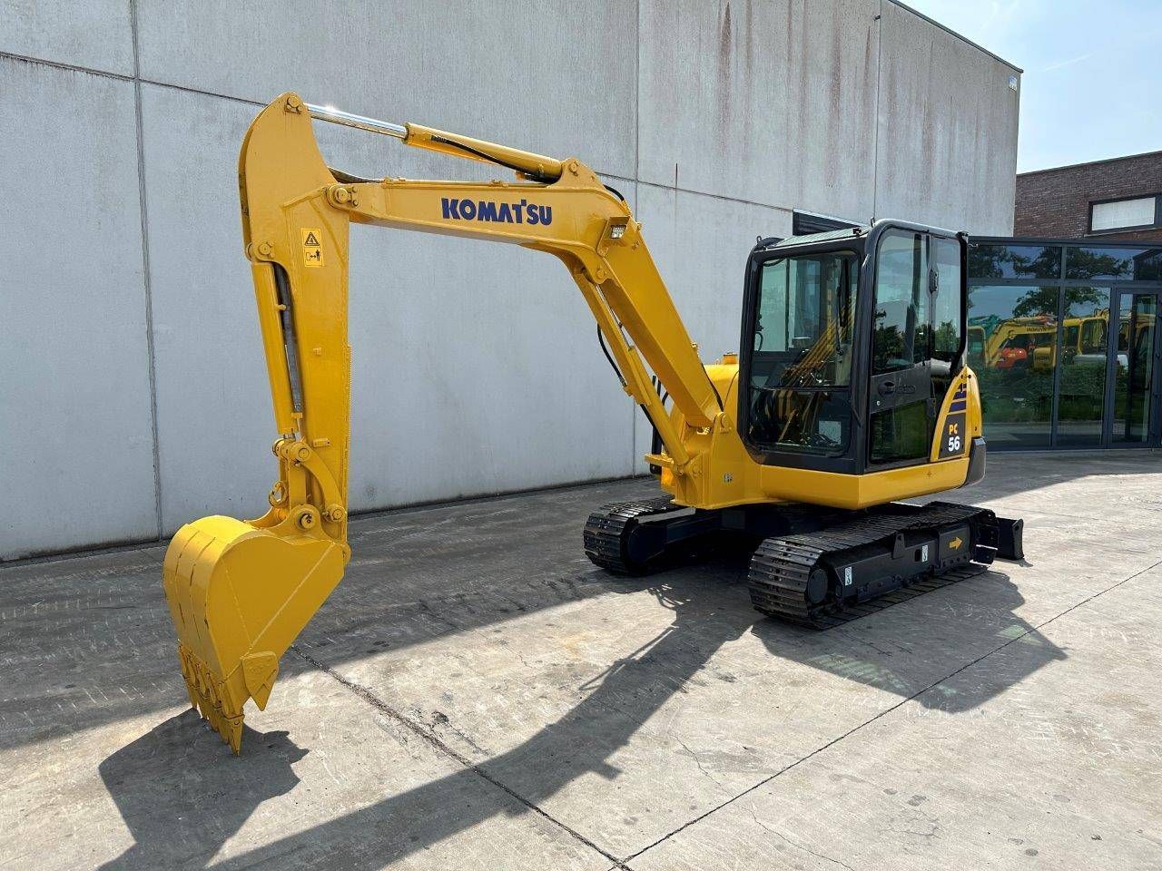 Excavadora de cadenas Komatsu PC56-7 Diésel