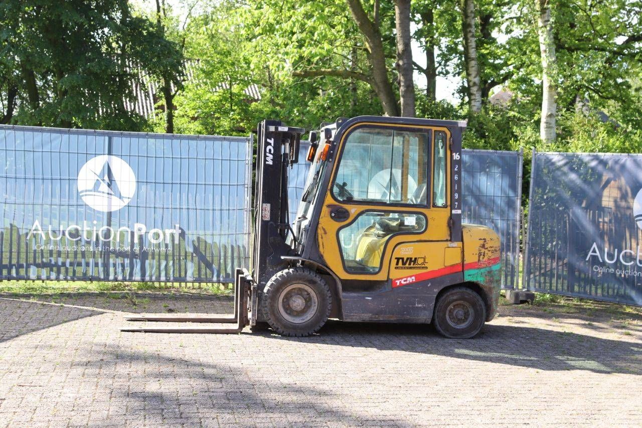 Carrello elevatore TCM FHD25T3 Diesel 2500 kg 4,35 m 2006