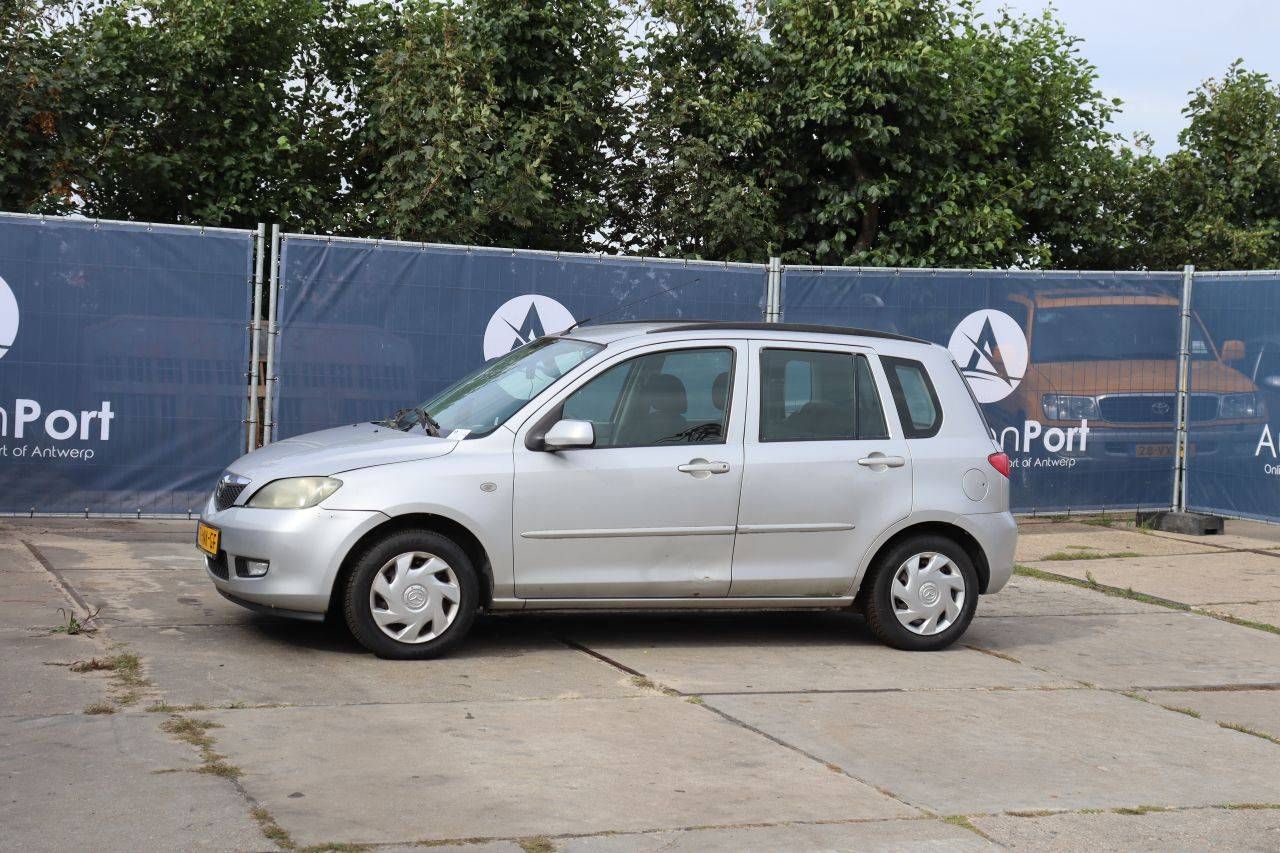 Mazda 2 Passenger Car Petrol 80hp 2003
