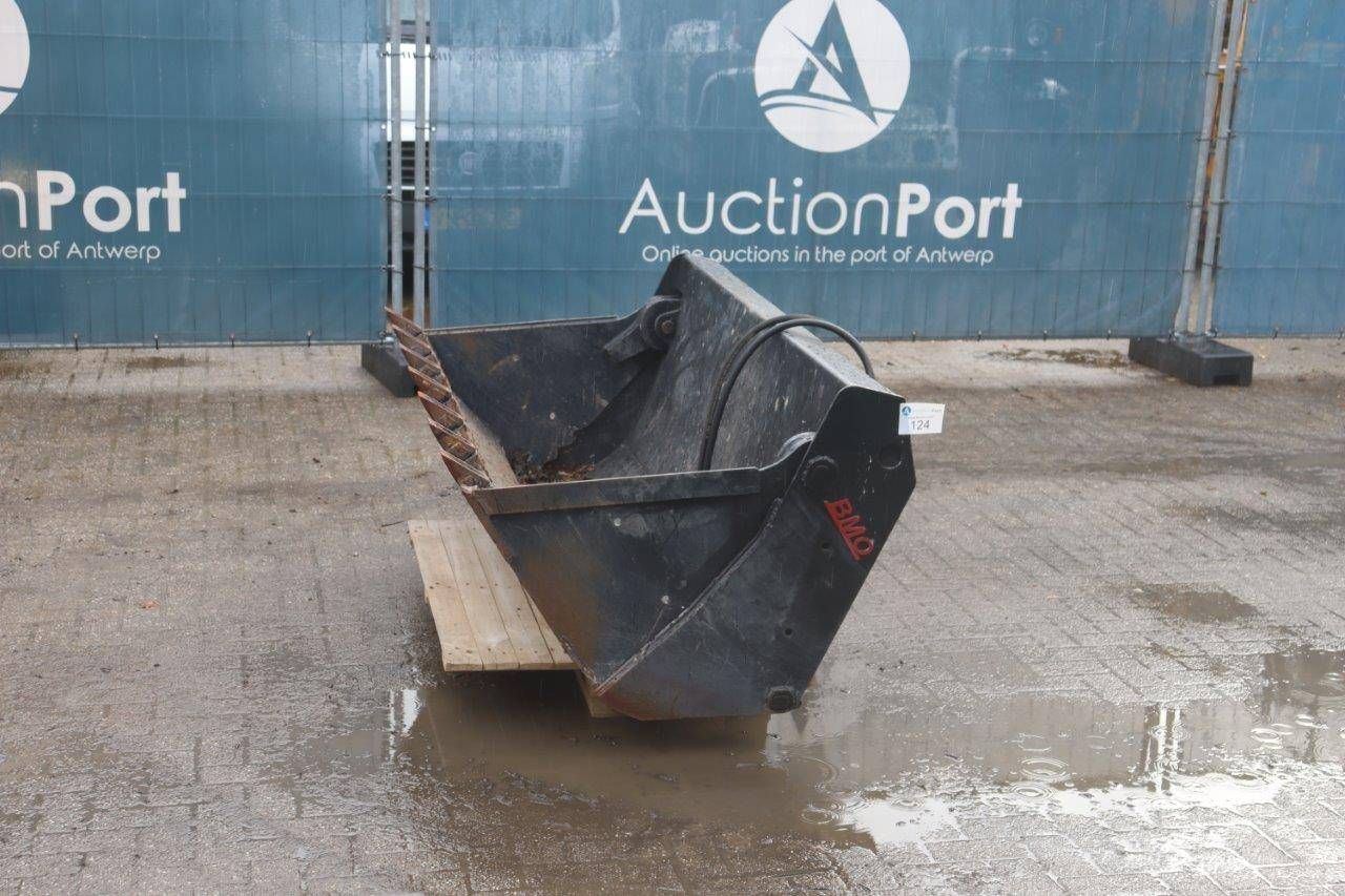 Excavator bucket BMO 185cm 2021