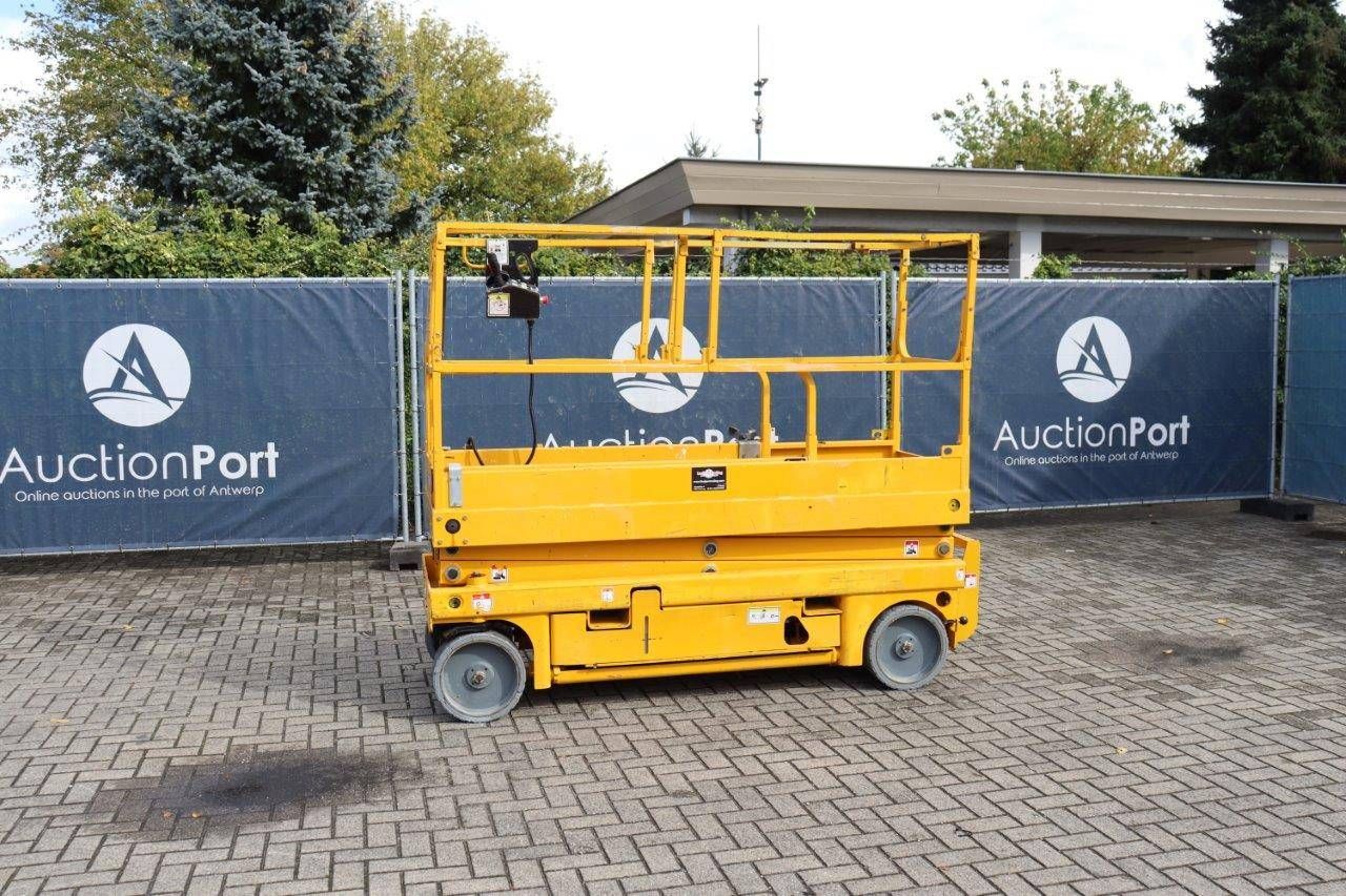 Scissor lift Haulotte Compact 8 Electric 8m 2011