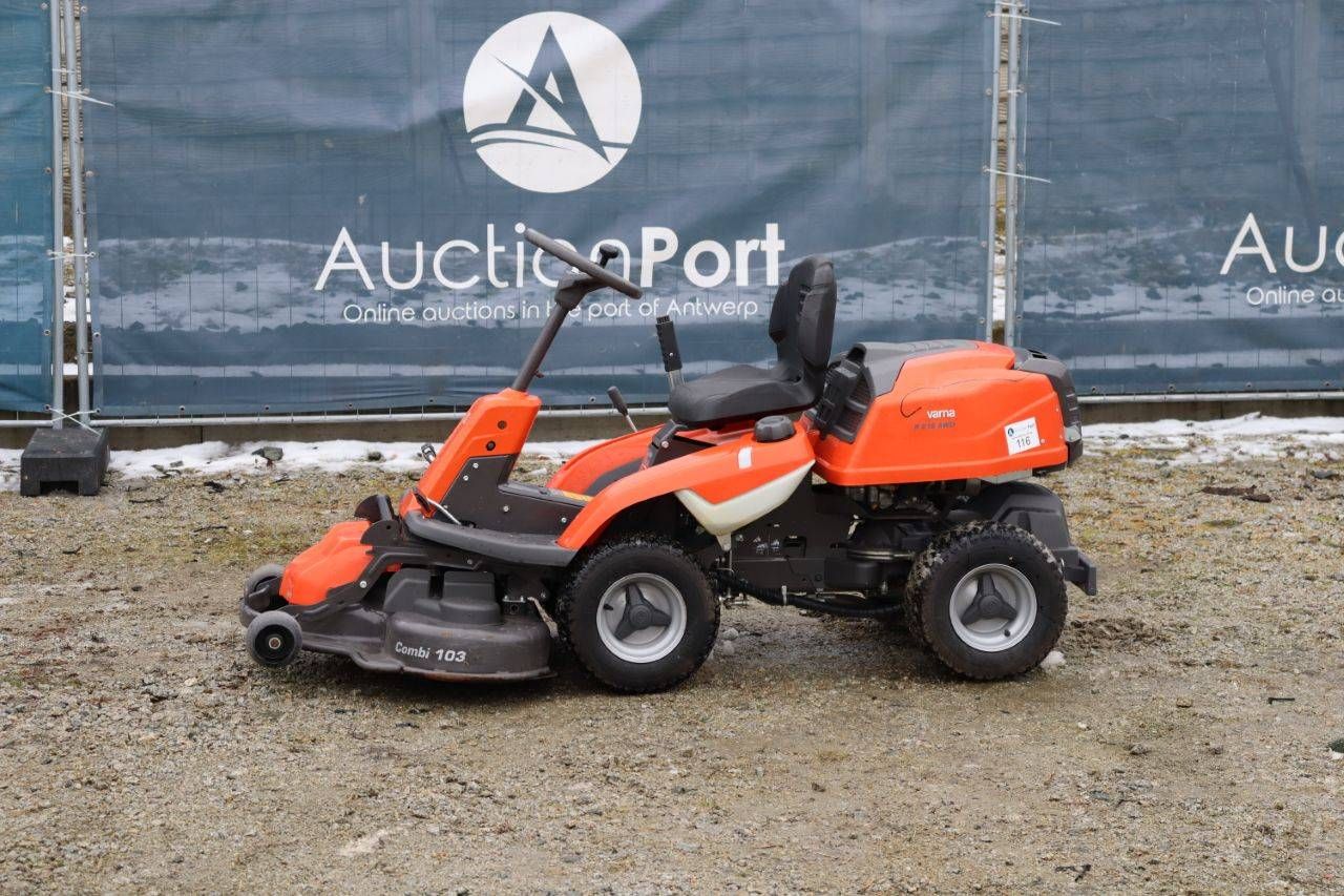 Riding mower Husqvarna R216AWD 4x4 Petrol 9.6kW 2018