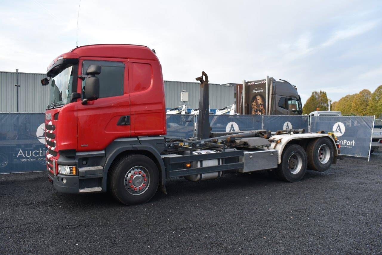 Chassis Cabin Scania R490 Diesel 2013 with Container Hook