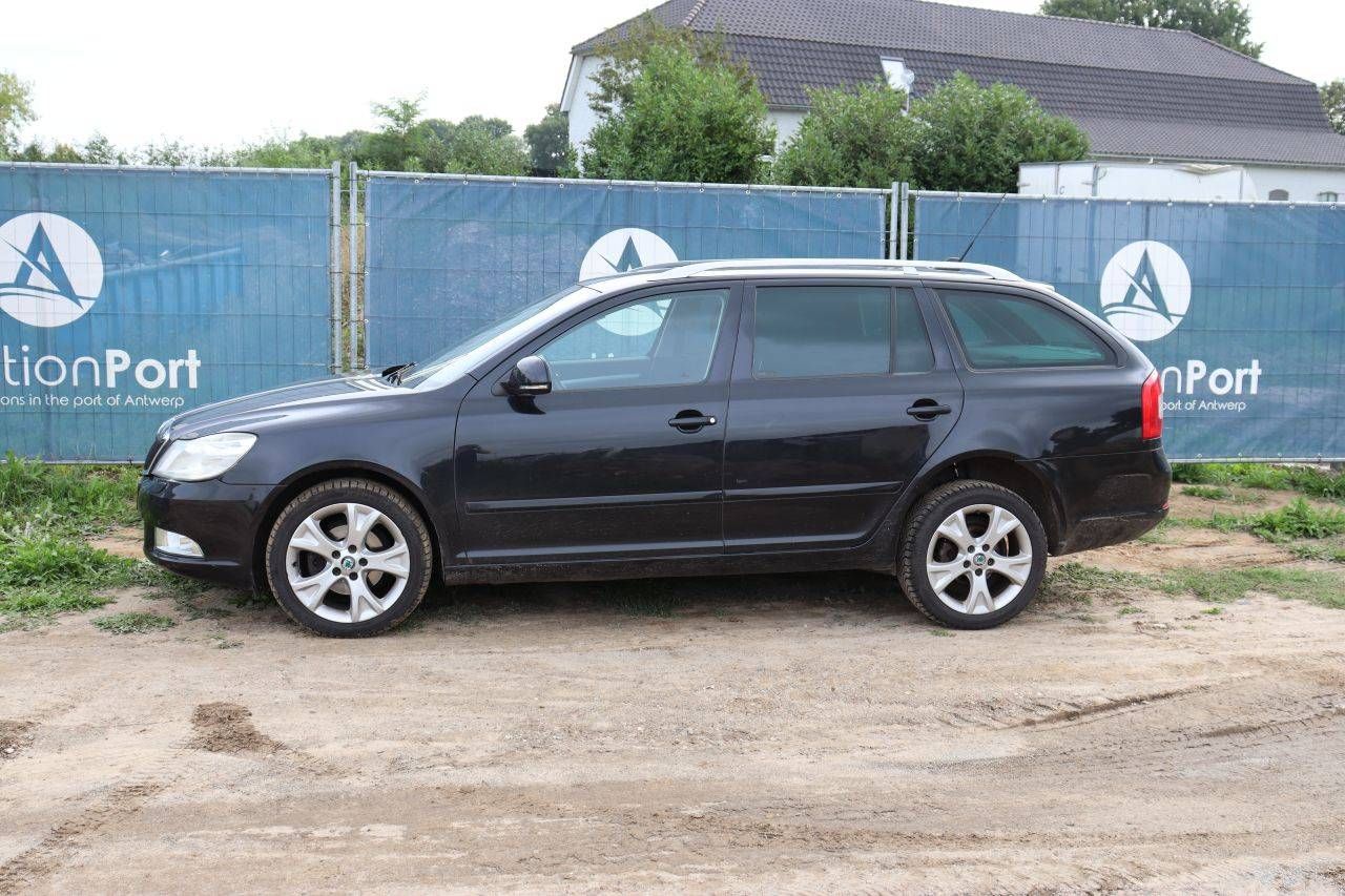 Škoda Octavia Elegance Businessline Station Wagon Diesel 105hp 2009 (Margin)