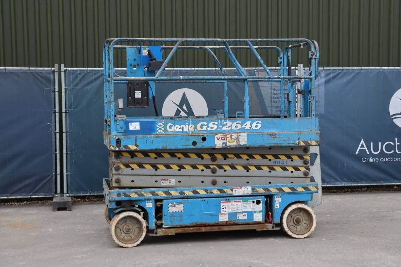 Scissor Lift Genie GS-2646 Electric 9.96m 1998
