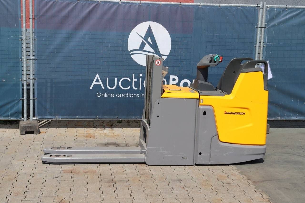 Stacker Jungheinrich ERD 220 Electric 2000kg 1.66m 2018
