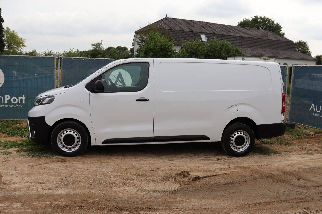 Toyota Proace Diesel Van 144hp 2023