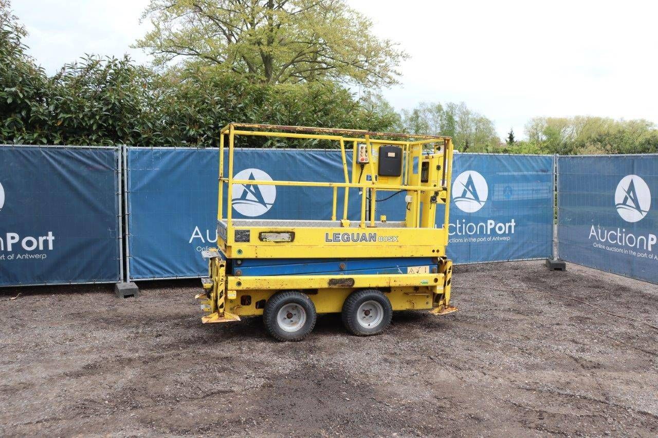 Rough terrain Scissor lift Leguan 80SX Petrol 225kg 8m 2008