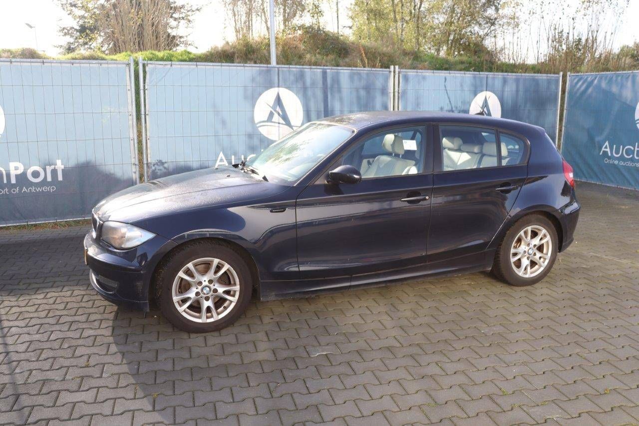 Passenger car BMW 1ER REIHE Petrol 2009 (Margin)