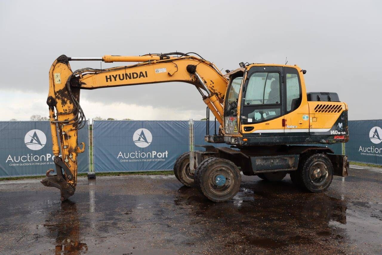 Wheel excavator Hyundai Robex 140W-9A Diesel