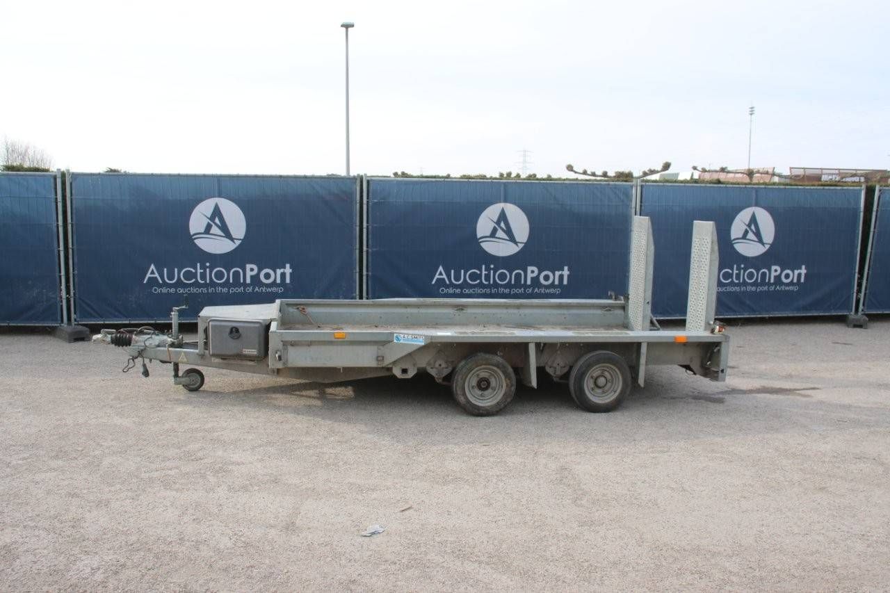 Car transporter trailer Ifor Williams 2Hb GX126 2017