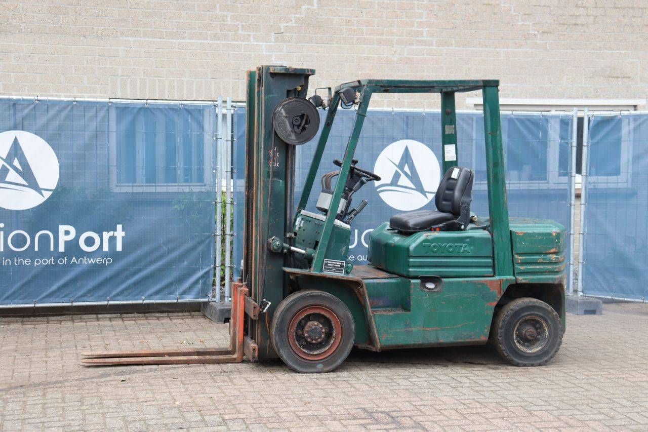 Forklift Toyota 02-5FDF25 Diesel 1800kg 4.7m 1991