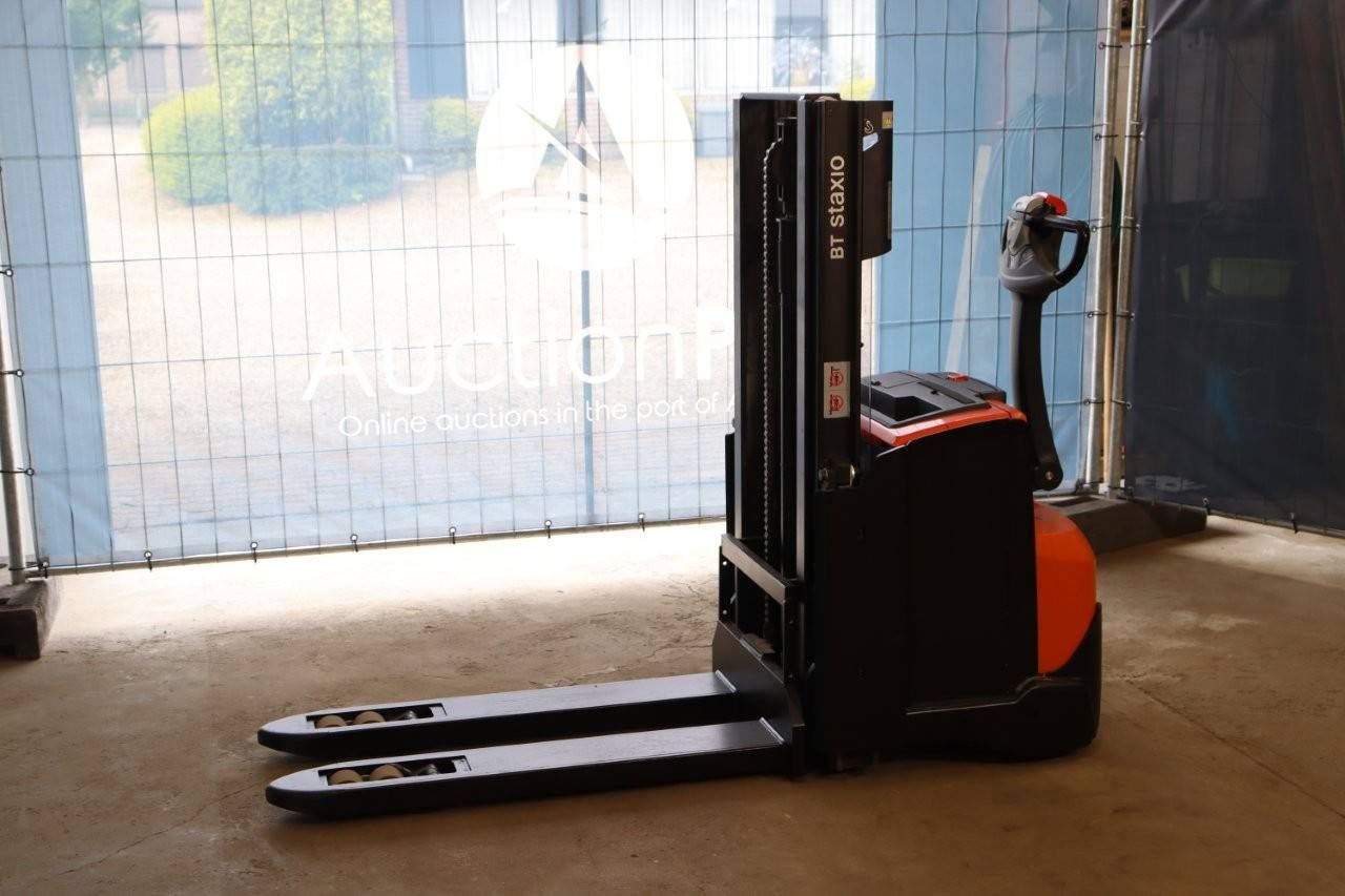 Stacker Toyota SWE200D Electric 1000kg 2.1m 2019
