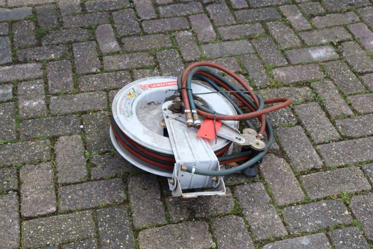 Hose reel