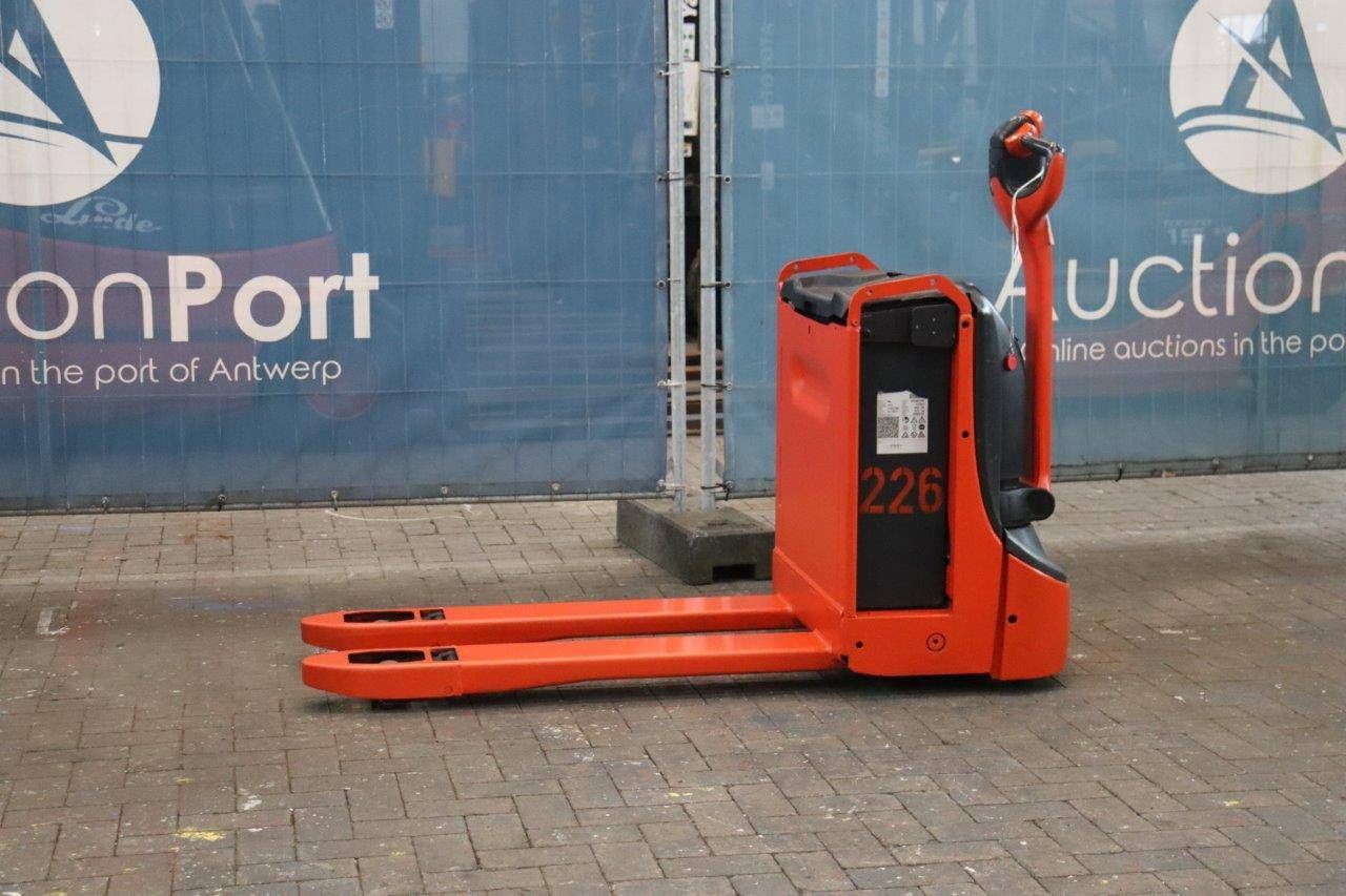 Pallet truck Linde T16 Electric 1600kg 2017