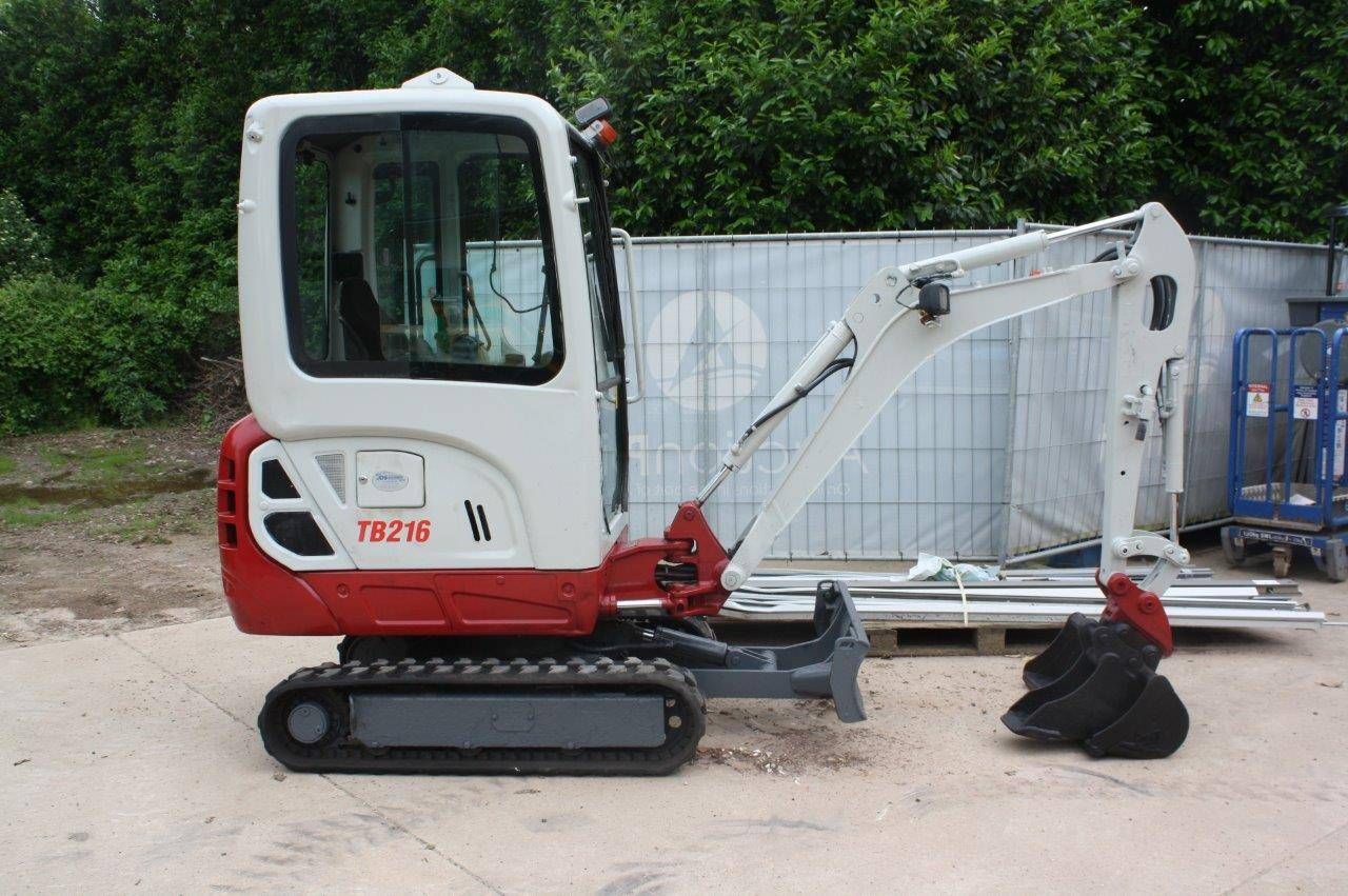 Minigraver Takeuchi TB216 Diesel 16pk 2017