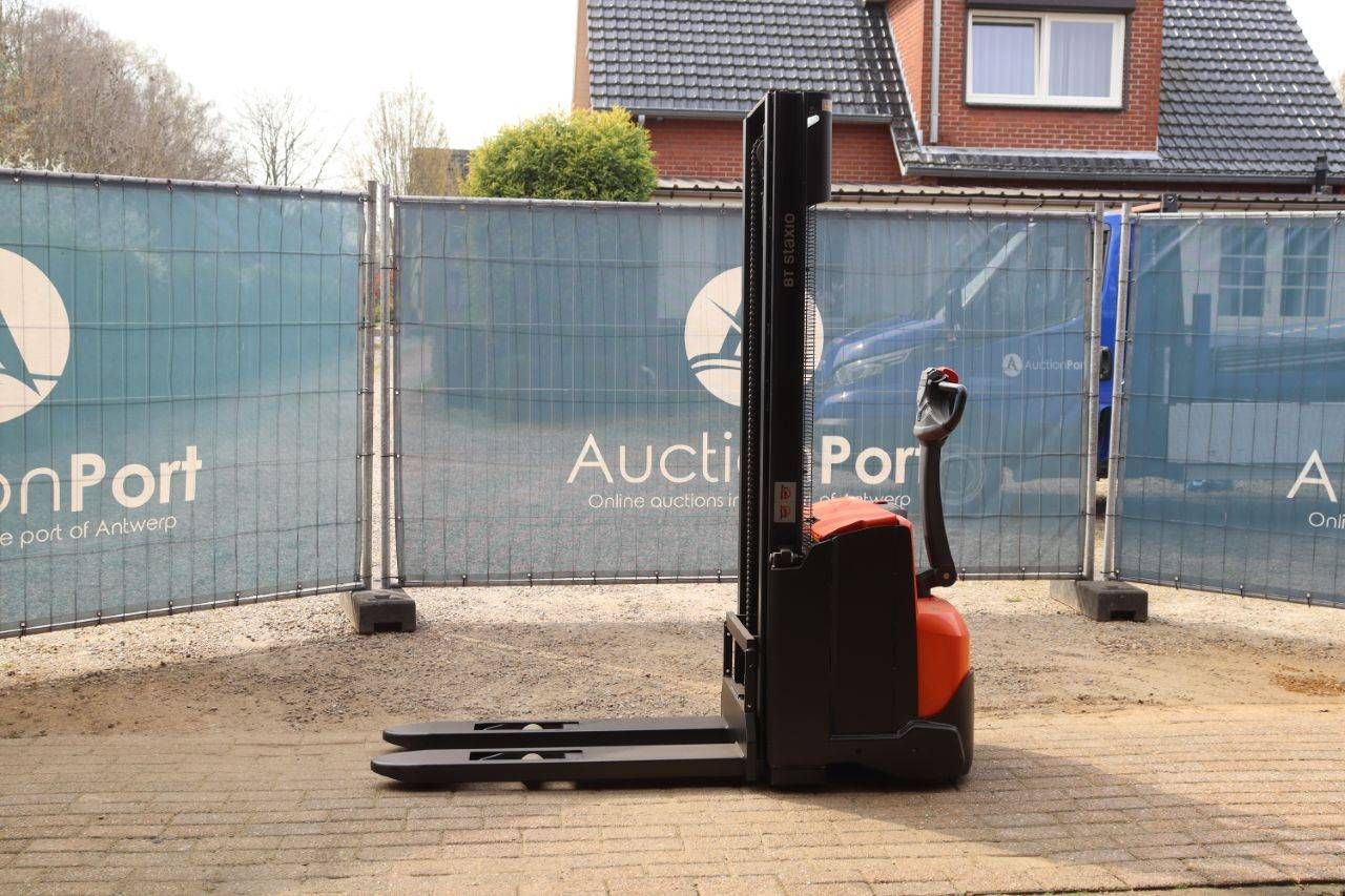 Toyota Electric Stacker 1200kg 3.3m 2017