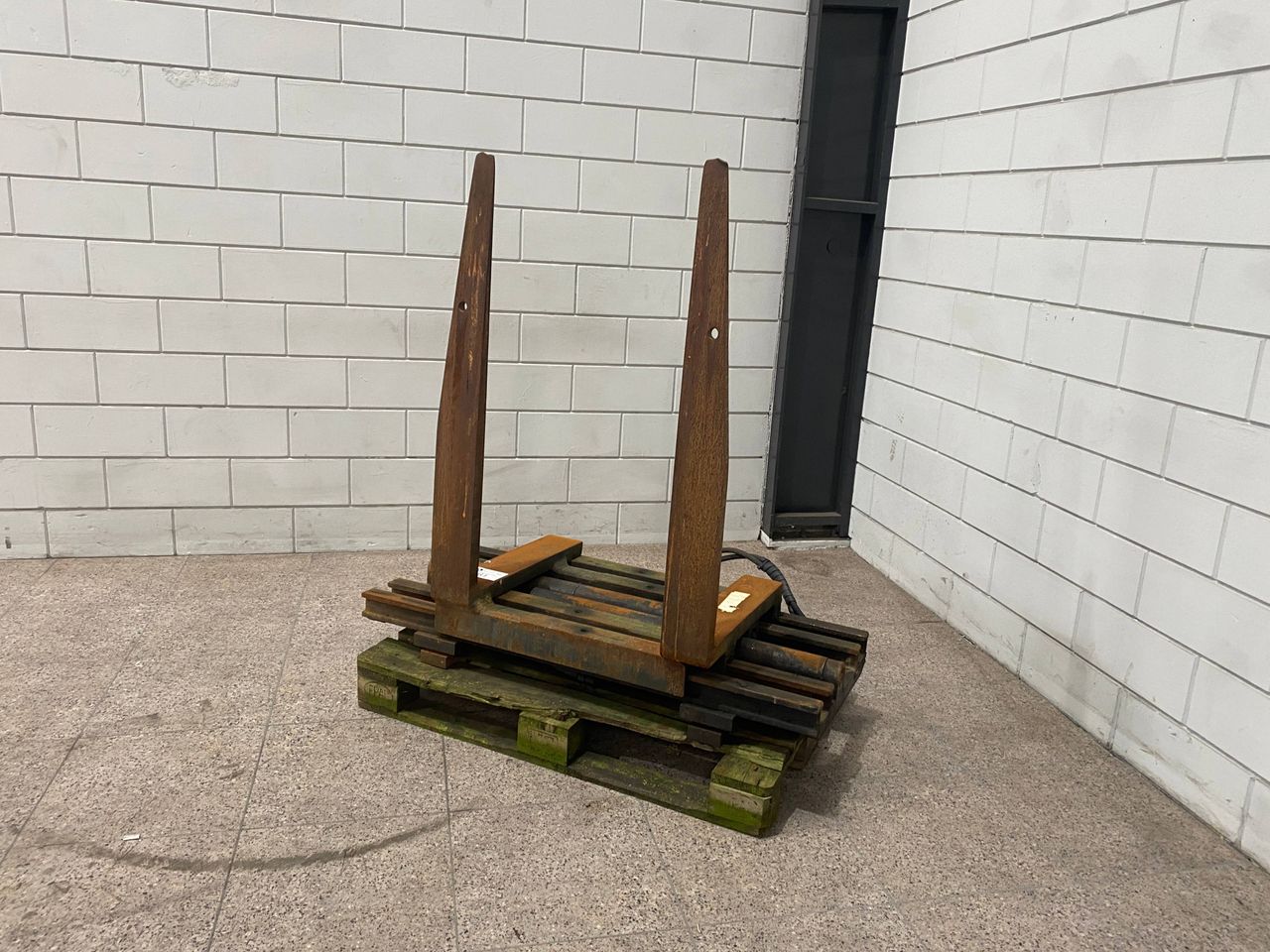 Automatic Fork Positioner 