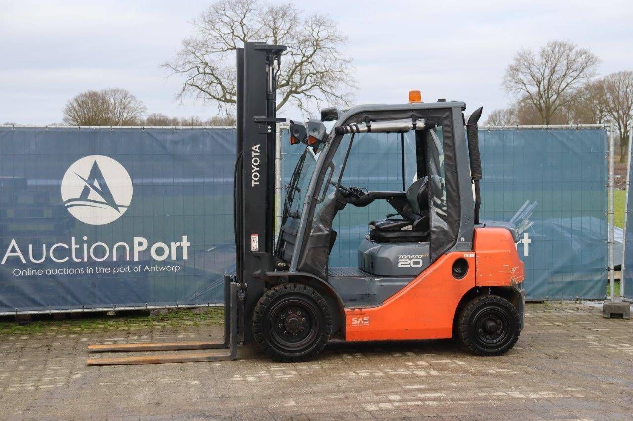 Forklift Toyota 06-8FD20F Diesel 2000kg 4.0m 2016