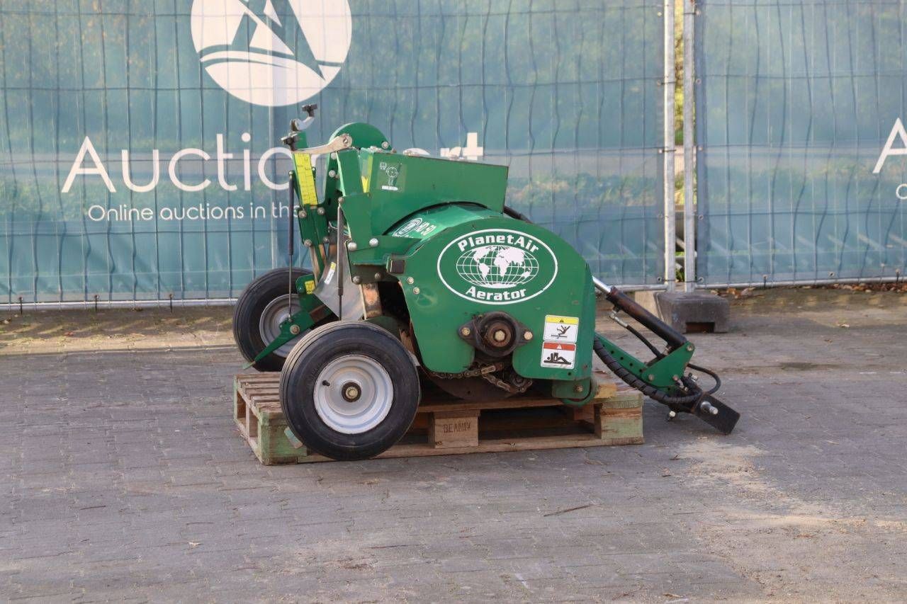 Lawn aerator Planet Air Turf HD50 2008