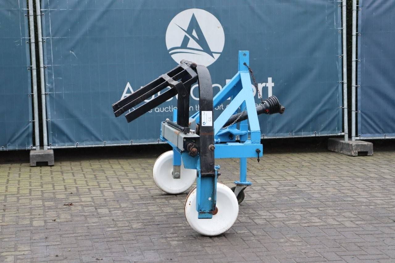 Tree harvester