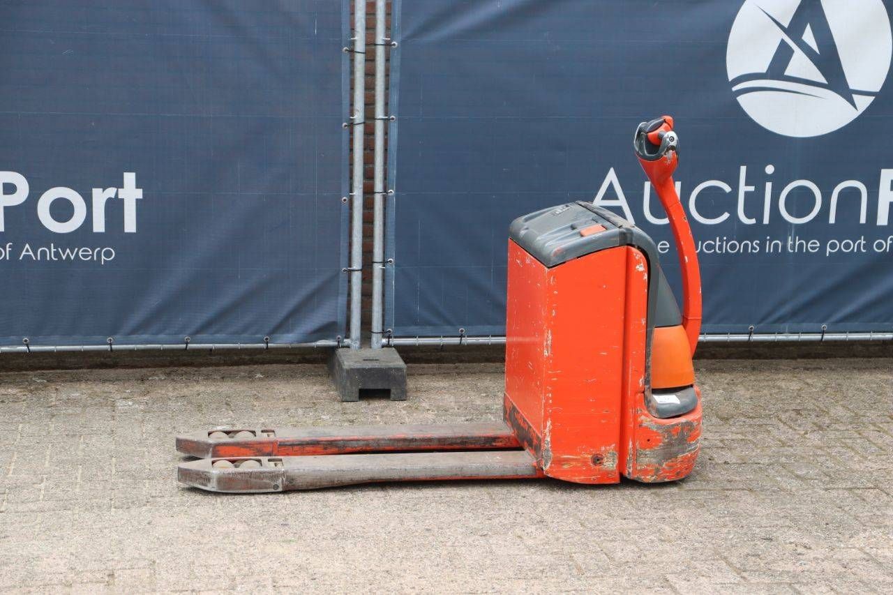 Pallet truck Linde T18 1800kg 2018