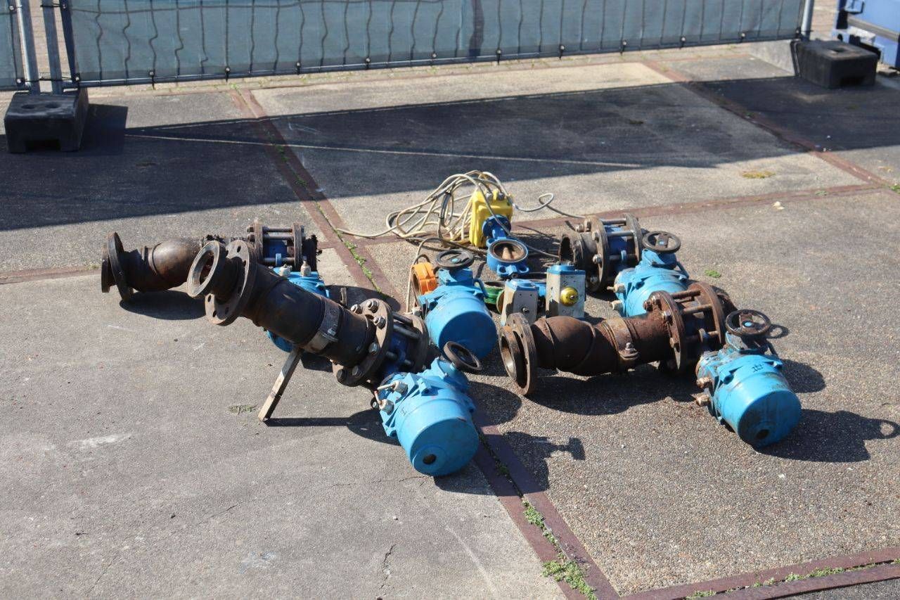 Batch of butterfly valves