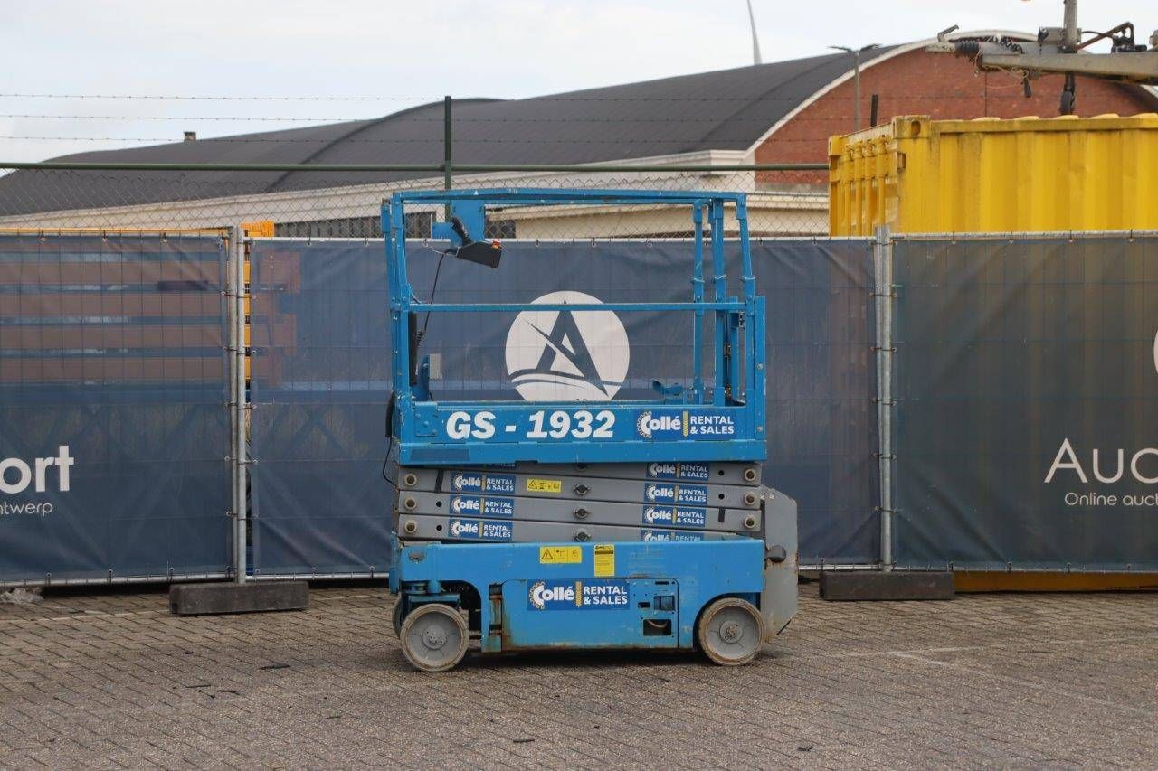 Scissor Lift Genie GS-1932 Electric 7.85m 2016